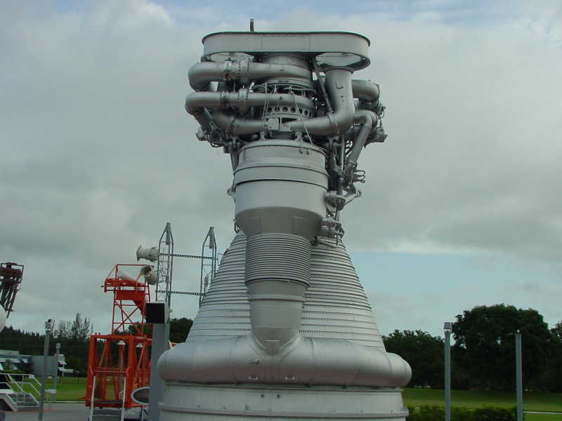 F-1 engine mockup FM-103 at Kennedy Space Center KSC showing turbine
exhaust manifold