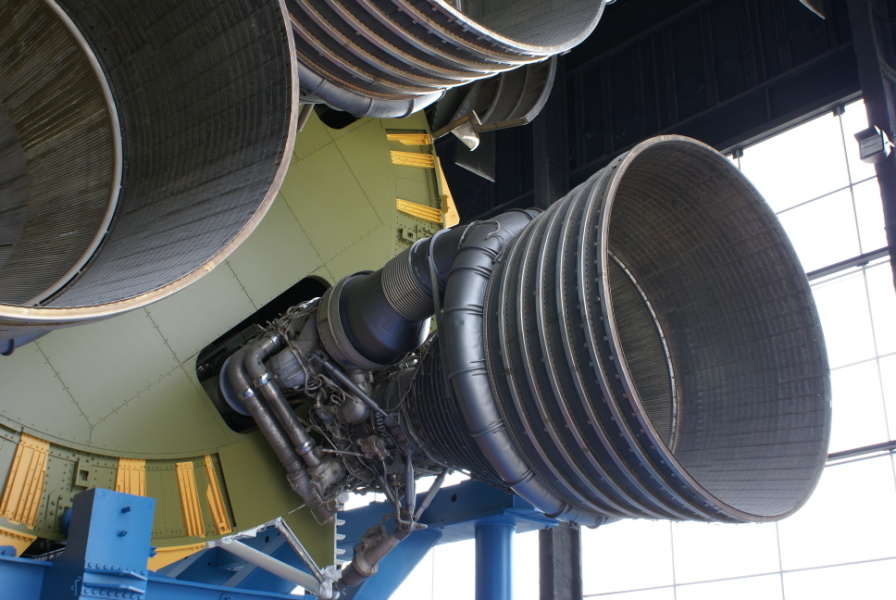F-1 engine F-2009 at U.S. Space and Rocket Center USSRC showing
turbine exhaust manifold